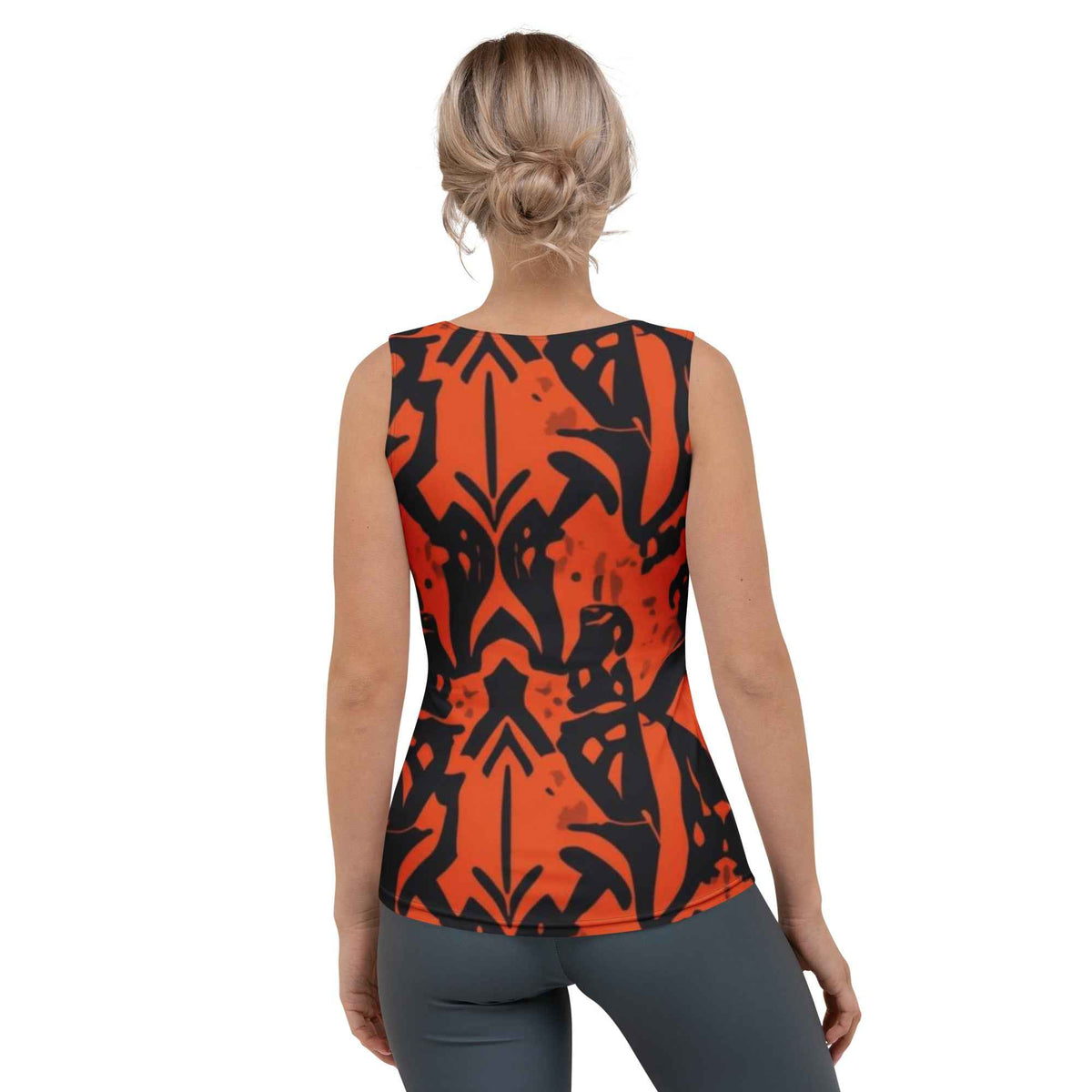 NURU SHUKA BODY-HUGGING TANK TOP