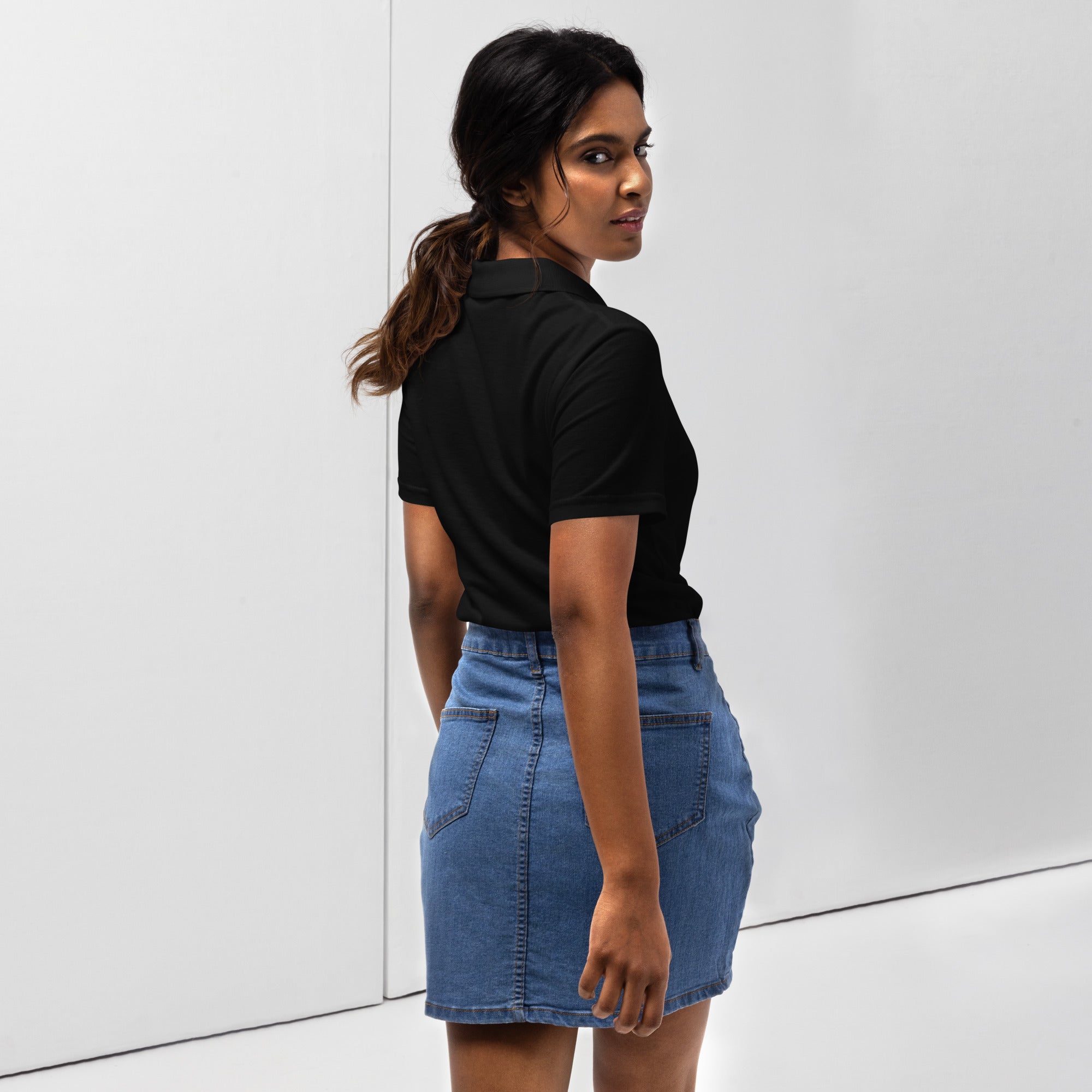 NURU WOMEN’S POLO SHIRT - Glow By Hellen