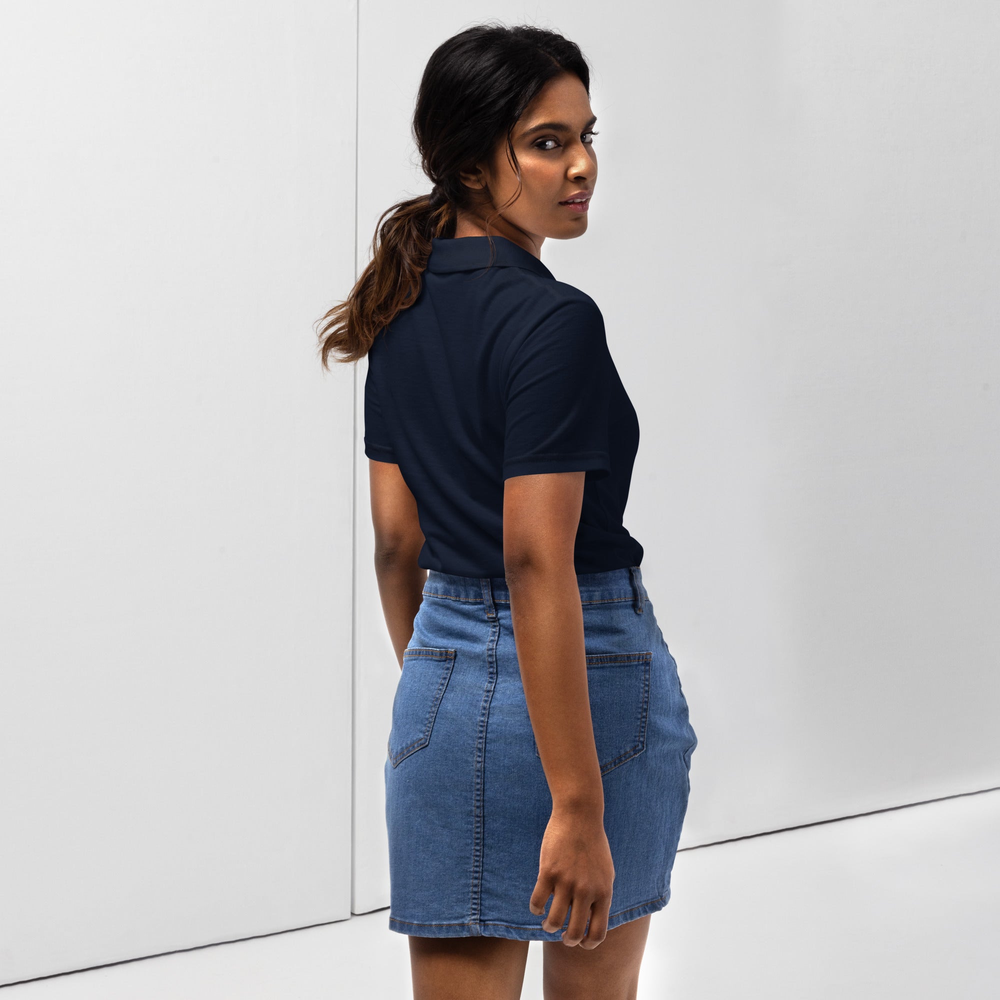 NURU WOMEN’S POLO SHIRT - Glow By Hellen